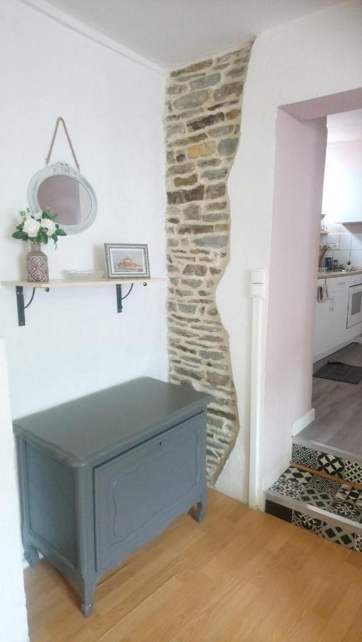 Appartement Familial Le Tanis Pontorson Dış mekan fotoğraf